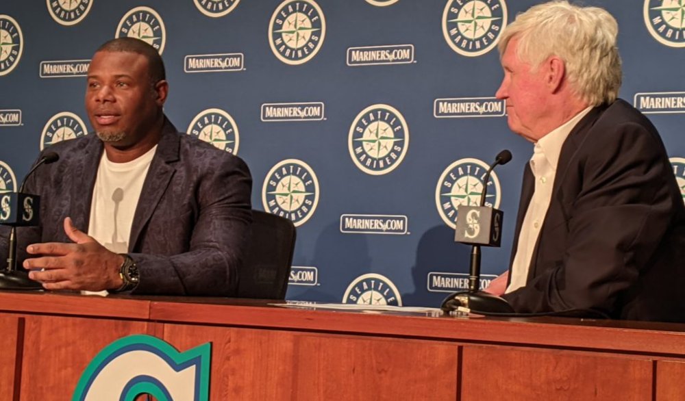 ESPN's Passan: Next logical step for Mariners is locking up Luis Castillo -  Seattle Sports